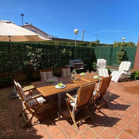 Apartamento En Complejo Residencial Rovacias Comillas Buitenkant foto