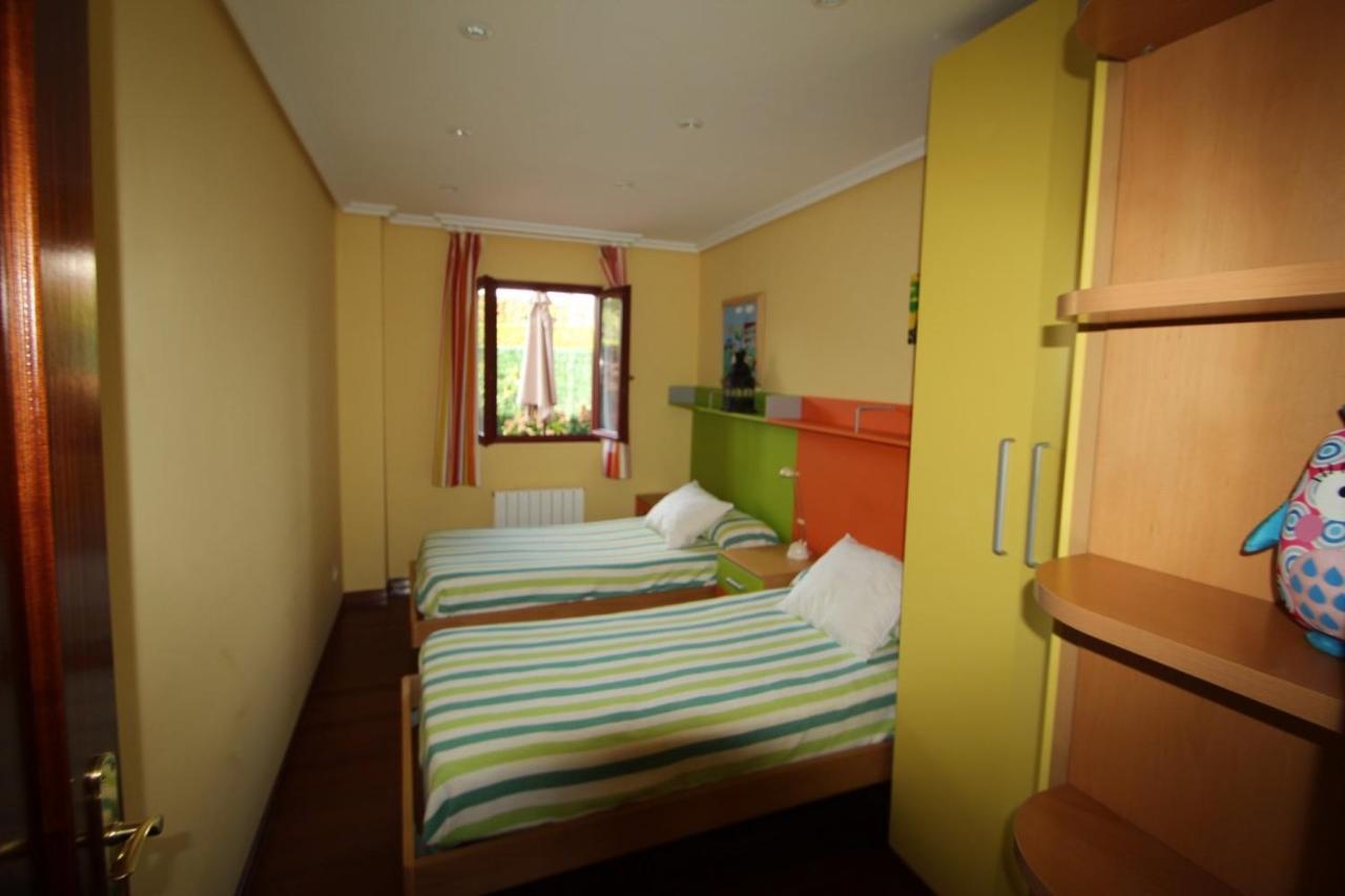 Apartamento En Complejo Residencial Rovacias Comillas Buitenkant foto